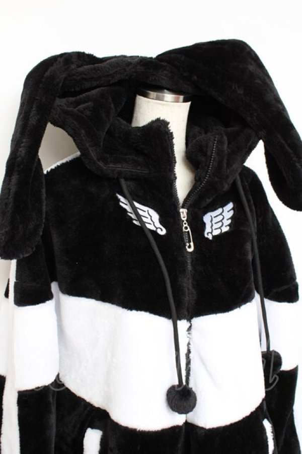 画像4: LISTEN FLAVOR / うさ耳天使のファーブルゾン  白黒 Y-25-11-15-115-PU-CO-SZ-ZI (4)