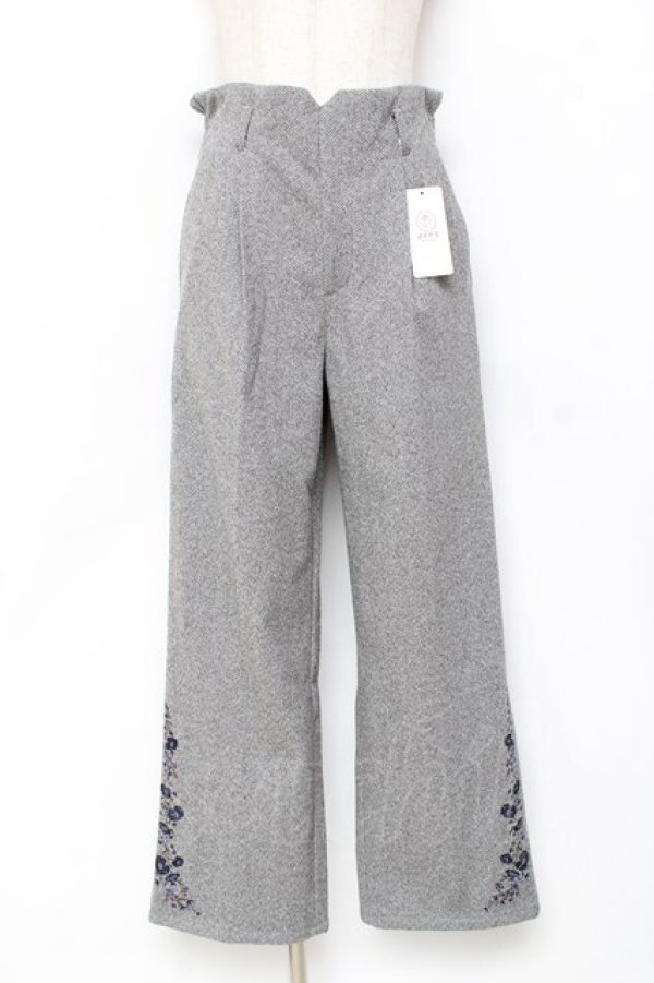 画像1: axes femme / 裾刺繍起毛ストレートパンツ  グレー Y-25-11-15-118-AX-PA-SZ-ZY (1)
