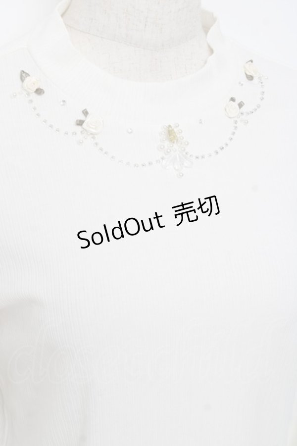 画像4: axes femme / バラネックレス風リブプルオーバー M 白 Y-25-11-22-062-AX-TO-SZ-ZY (4)