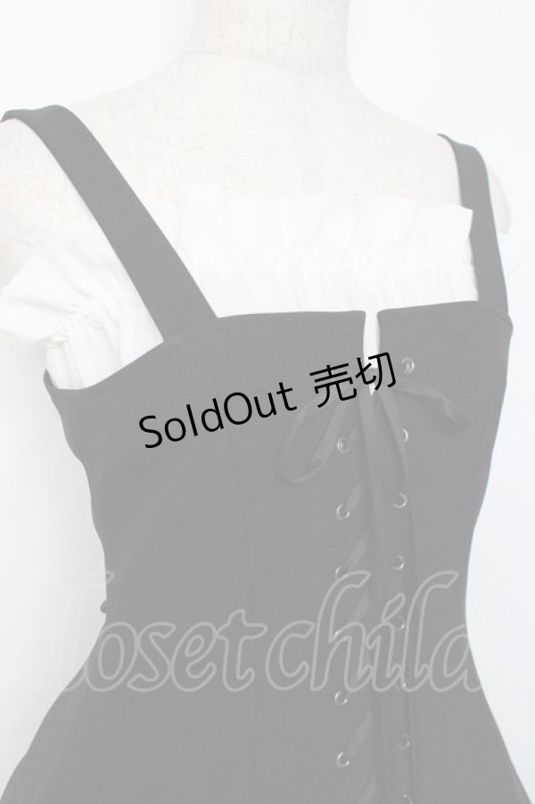 画像5: Moi-meme-Moitie / 編み上げフリルジャンパースカート 2 ブラック×ホワイト Y-25-11-26-077-MO-OP-SZ-ZY (5)