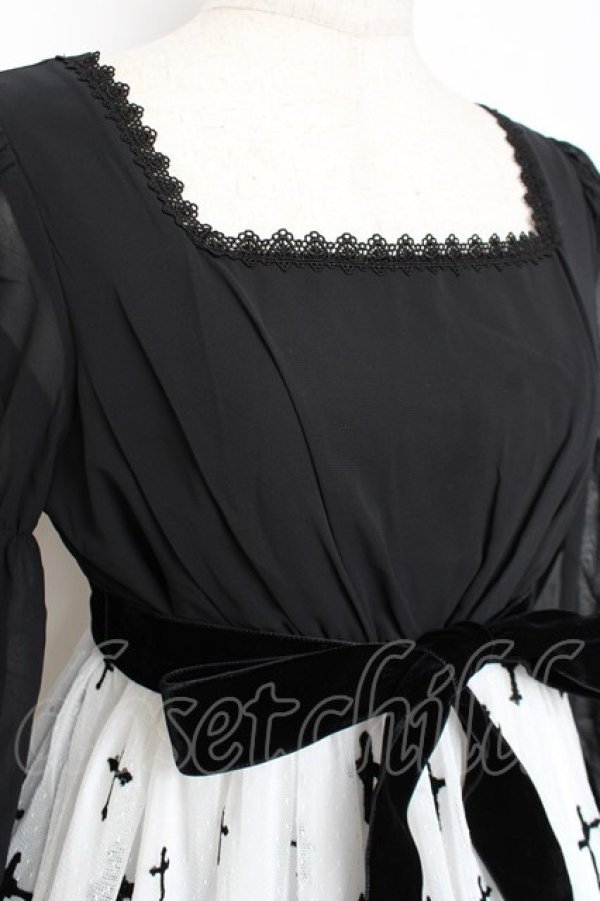 画像5: Moi-meme-Moitie / 十字架プリントワンピース 2 ブラックy×ホワイト Y-25-11-26-079-MO-OP-SZ-ZY (5)