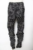 画像1: SEX POT ReVeNGe / タイダイ柄スタッズギャザーパンツ M 黒×グレー Y-25-11-26-176-SP-PA-SZ-ZY (1)