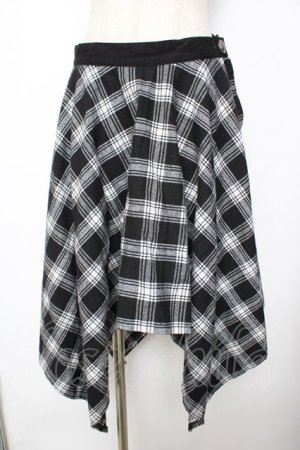 画像: SEX POT ReVeNGe / チェク柄ランダムヘムスカート M 黒 Y-25-11-26-179-SP-SK-SZ-ZY