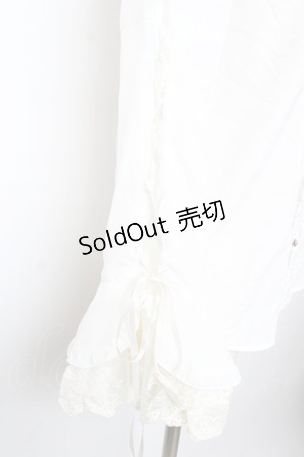 画像3: axes femme Kawaii / リボンブローチ付姫袖ブラウス M 白 Y-25-11-30-053-AX-BL-SZ-ZY (3)