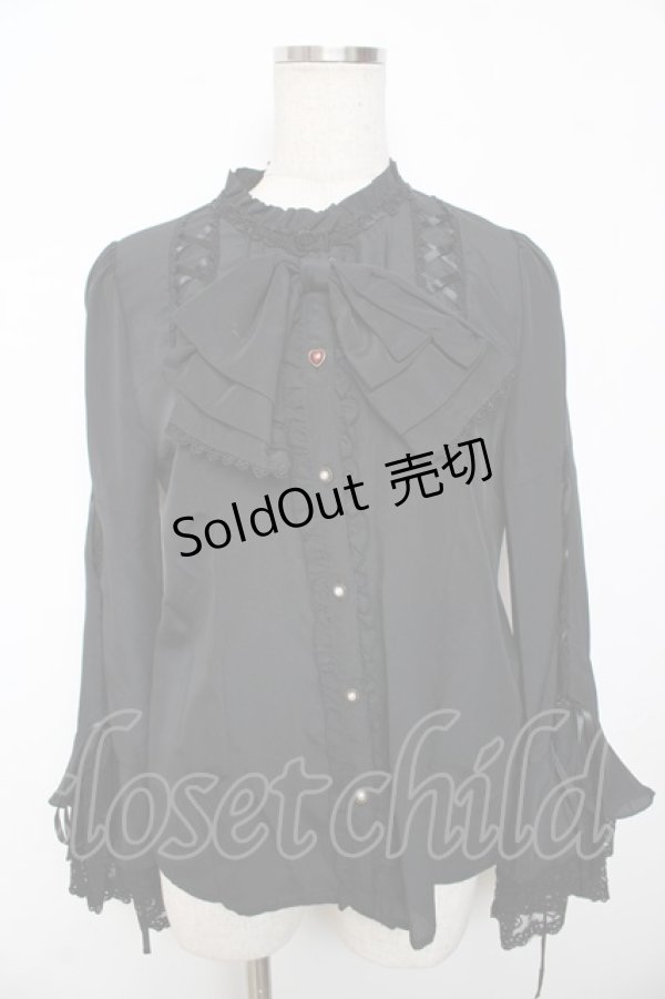 画像1: axes femme Kawaii / リボンブローチ付姫袖ブラウス M 黒 Y-25-11-30-063-AX-BL-SZ-ZY (1)