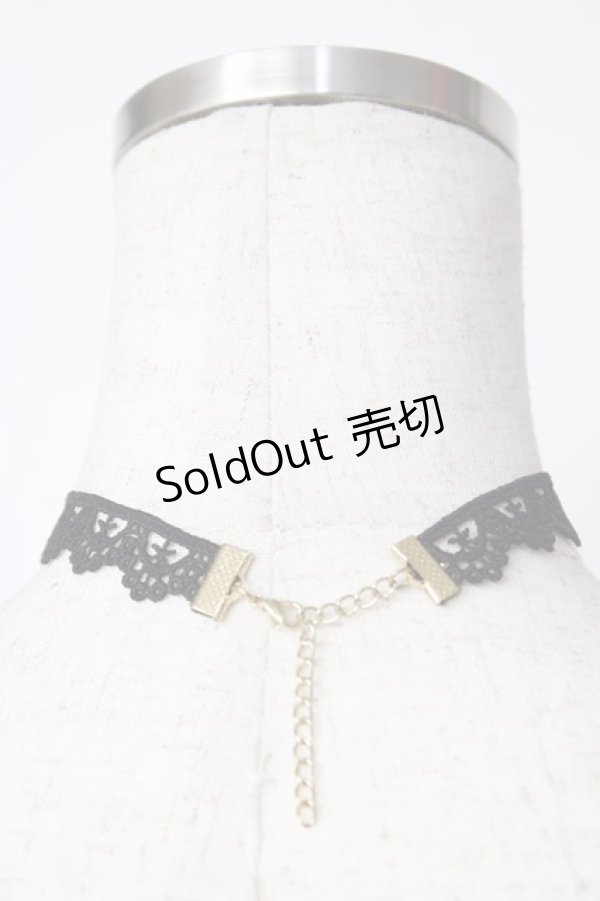 画像2: BABY, THE STARS SHINE BRIGHT / 夢見る乙女のパールレースチョーカー  黒 Y-25-11-30-001-BA-AC-SZ-ZY (2)