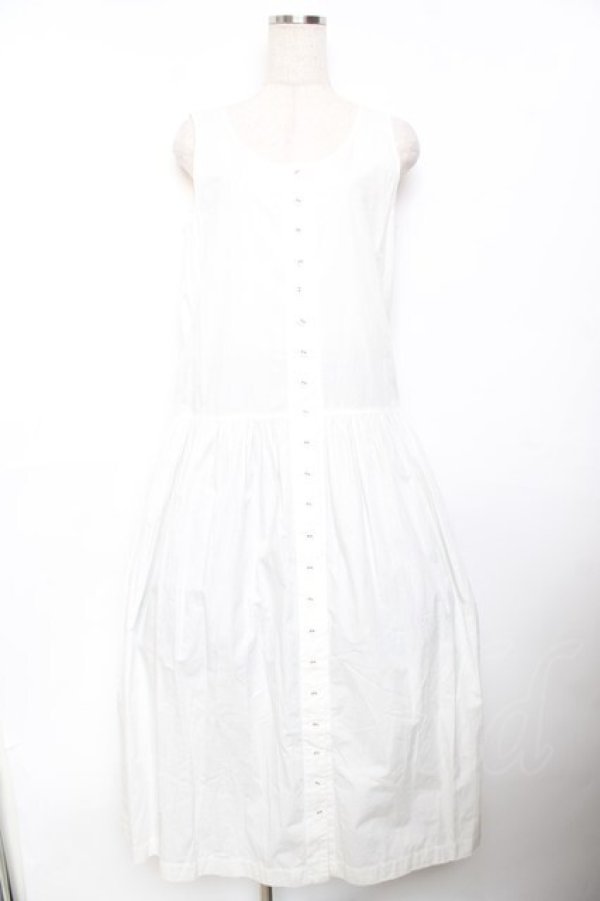 画像1: KANEKO ISAO / フロントボタンジャンパースカート F 白 Y-25-11-30-161-EL-OP-SZ-ZY (1)