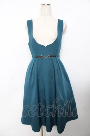 画像: F i.n.t / チェーンビット使いディープVネックジャンパースカート  グリーン Y-25-11-30-201-CA-OP-SZ-ZY