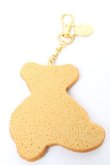 画像2: Q-pot. / テディベア焼きたてクッキーバッグチャーム  プレーン Y-25-11-30-003-QP-ZA-SZ-ZY (2)