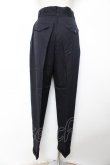 画像2: INGEBORG / タック入りテーパードパンツ  紺 Y-25-12-01-095-LO-PA-SZ-ZY (2)