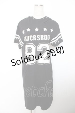 画像: LOVER'S ROCK / ナンバープリントフードカットワンピース F 黒 Y-25-12-04-104-PU-OP-SZ-ZY