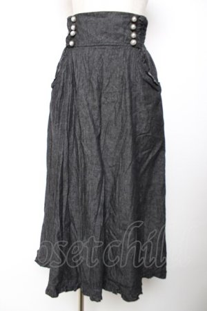 画像: axes femme / パール釦デザインデニムスカート F 黒 Y-25-12-04-146-AX-SK-SZ-ZY