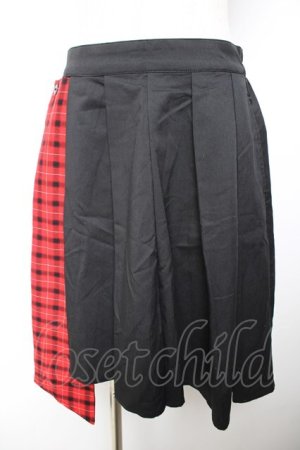 画像: WORLD WIDE LOVE！(Rydia) / ぺろんちょ付きプリーツスカート 1 黒×赤 Y-25-12-04-163-PU-SK-SZ-ZY