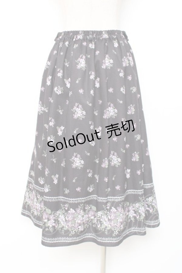 画像2: axes femme / すみれ柄サス付スカート M 黒 Y-25-12-05-152-AX-SK-SZ-ZI (2)