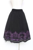 画像2: OZZ ANGELO / アイアンゲート柄リバーシブルスカート  黒×紫 Y-25-12-05-162-OO-SK-SZ-ZS (2)