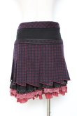 画像3: Ozz Croce / チェック柄裾プリーツスカート  赤×黒 Y-25-12-05-164-OO-SK-SZ-ZY (3)