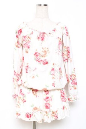 画像: LIZ LISA / バラ起毛オフショルミニワンピ 0 オフ白 Y-25-12-08-029-LO-OP-SZ-ZY