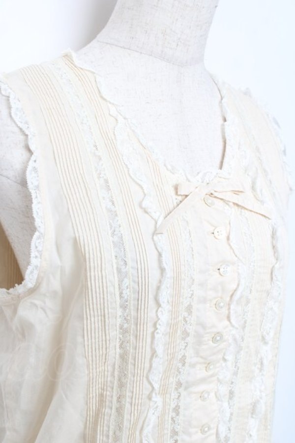 画像4: INGEBORG / ピンタックノースリブラウス  キナリ Y-25-12-08-005-LO-BL-SZ-ZY (4)