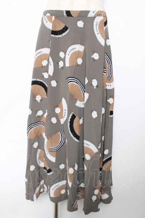 画像1: KANEKO ISAO / 扇子柄スカート  グレー Y-25-12-08-061-EL-SK-SZ-ZY (1)