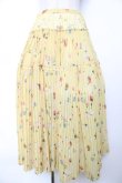 画像1: WONDERFUL WORLD / 花柄アコーディオンプリーツシフォンスカート  イエロー Y-25-12-08-095-LO-SK-SZ-ZY (1)