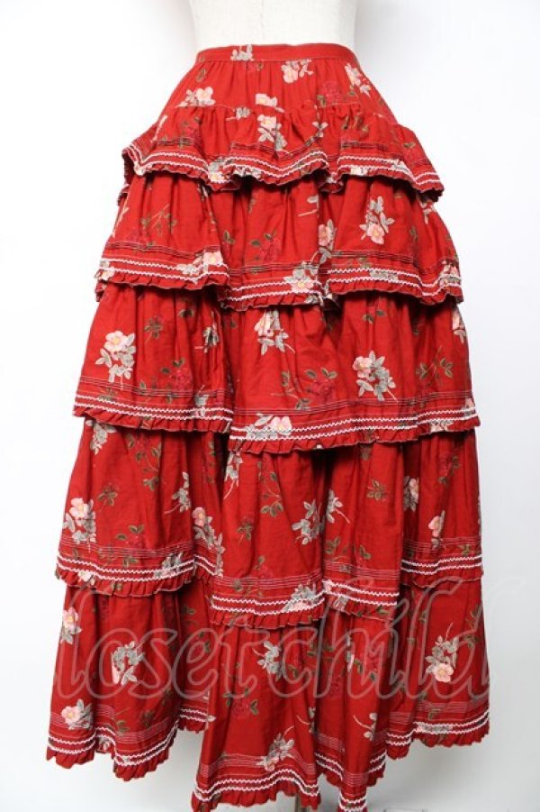 画像2: WONDERFUL WORLD / 花柄ティアードロングスカート  赤 Y-25-12-08-098-LO-SK-SZ-ZY (2)