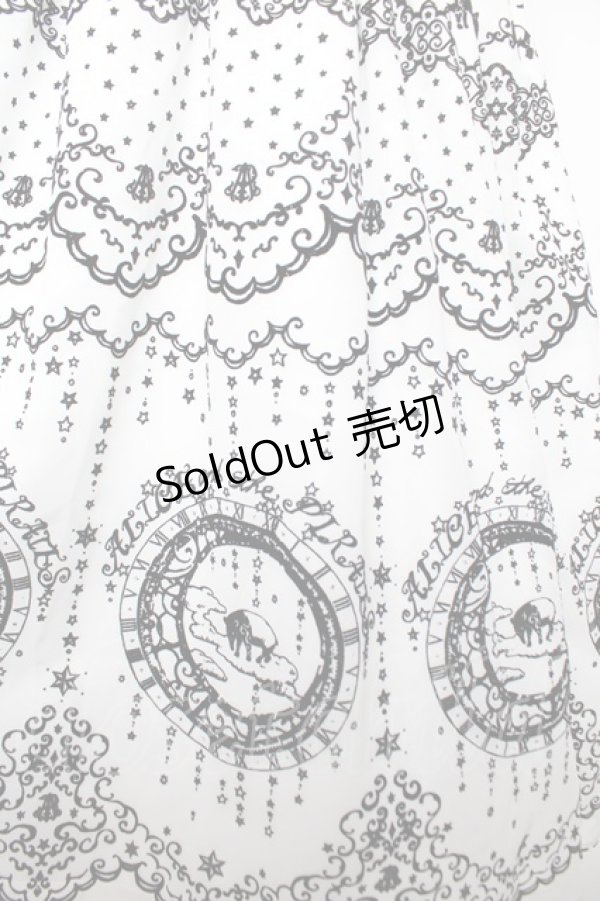 画像4: ALICE and the PIRATES / 夢喰いバクの空中散歩ジャンパースカート  オフ白×黒 Y-25-12-08-129-PA-OP-SZ-ZY (4)