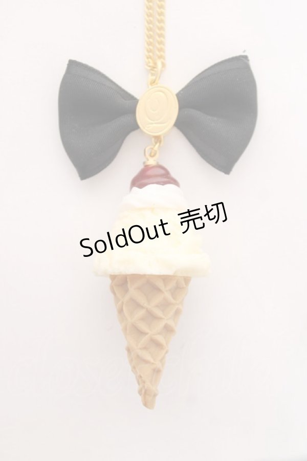 画像1: Q-pot. / チェリーホイップアイスネックレス  バニラ Y-25-12-10-003-QP-AC-SZ-ZY (1)