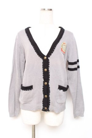 画像: axes femme / 刺繍入りチルデンニットカーディガン  グレー Y-25-12-11-037-AX-TO-AS-ZY