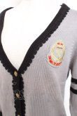 画像3: axes femme / 刺繍入りチルデンニットカーディガン  グレー Y-25-12-11-037-AX-TO-AS-ZY (3)