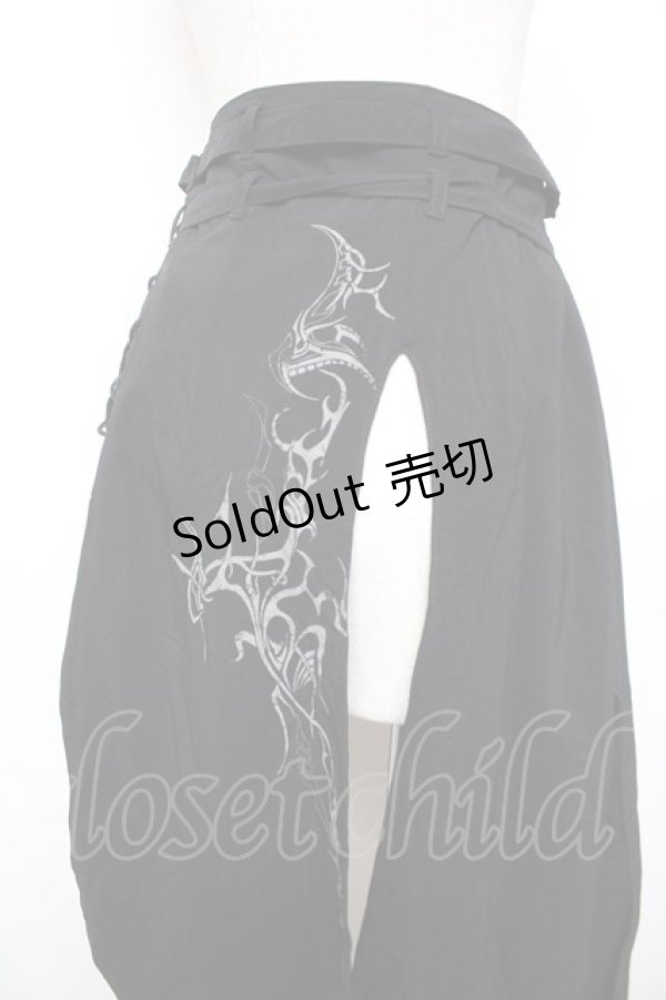 画像3: Ozz Croce / プリント入りオーバースカート  黒 Y-25-12-17-120-OO-SK-SZ-ZY (3)