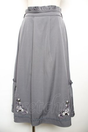 画像: axes femme / 花刺繍入り切替フレアスカート M グレー Y-25-12-17-140-AX-SK-SZ-ZY