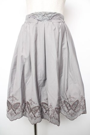 画像: axes femme POETIQUE / 蝶柄透かし刺繍スカート M グレー Y-25-12-19-090-AX-SK-SZ-ZY