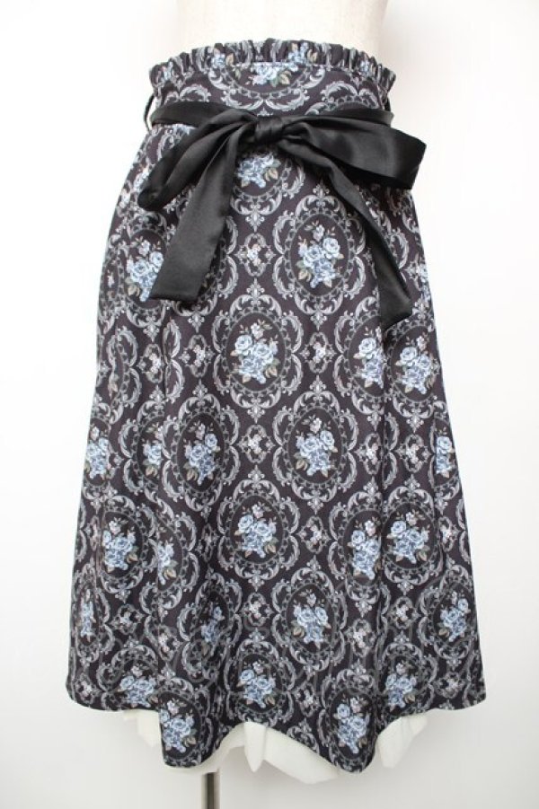 画像1: axes femme / オーナメント柄裾フリルスカート F 黒 Y-25-12-19-095-AX-BL-SZ-ZY (1)