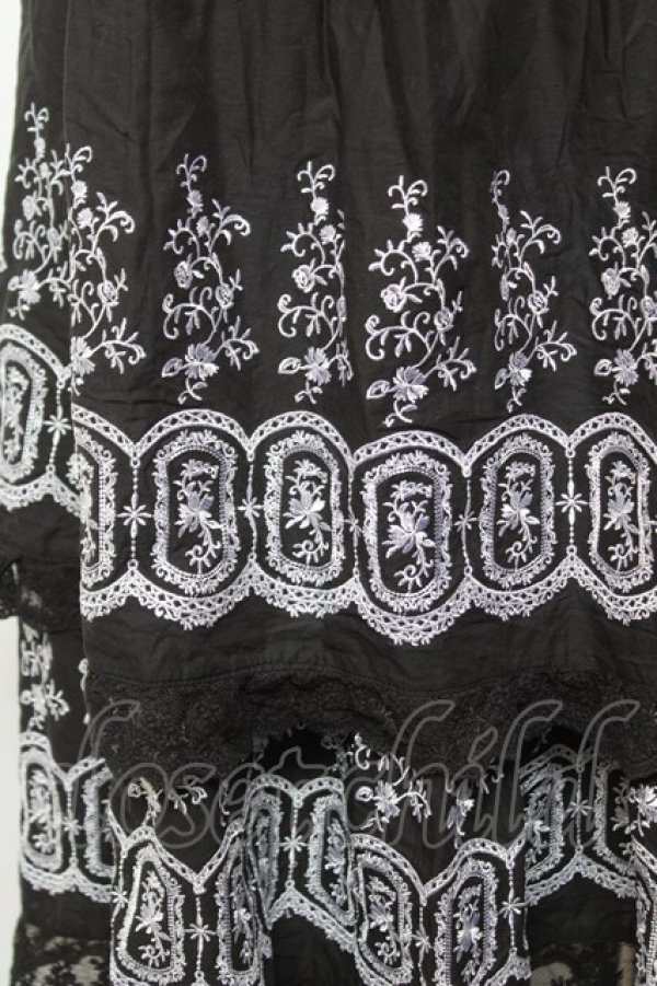 画像3: axes femme / 段々刺繍2ｗAYロングスカート M 黒 Y-25-12-19-099-AX-SK-SZ-ZY (3)