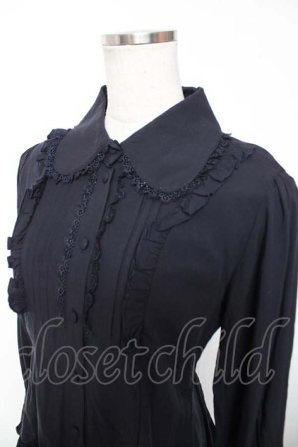 画像3: ATELIER PIERROT / ピンタック丸襟ブラウス  紺 Y-25-12-19-037-EL-BL-SZ-ZY (3)