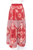 画像3: PINK HOUSE / バンダナプリントパッチワーク風スカート F 赤 Y-25-12-20-102-LO-SK-SZ-ZY (3)