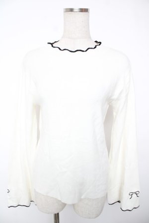 画像: axes femme / リボン刺繍配色フレアニット  生成り Y-25-12-22-072-AX-TO-SZ-ZY