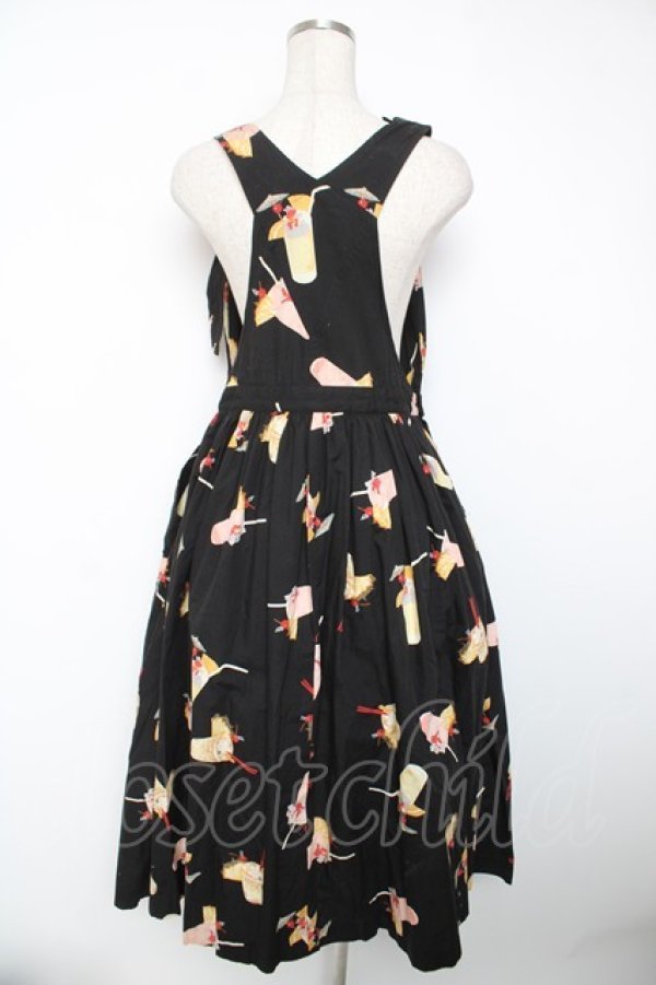 画像2: PINK HOUSE / カクテル柄サロペットスカート F 黒 Y-25-12-22-126-LO-OP-SZ-ZY (2)