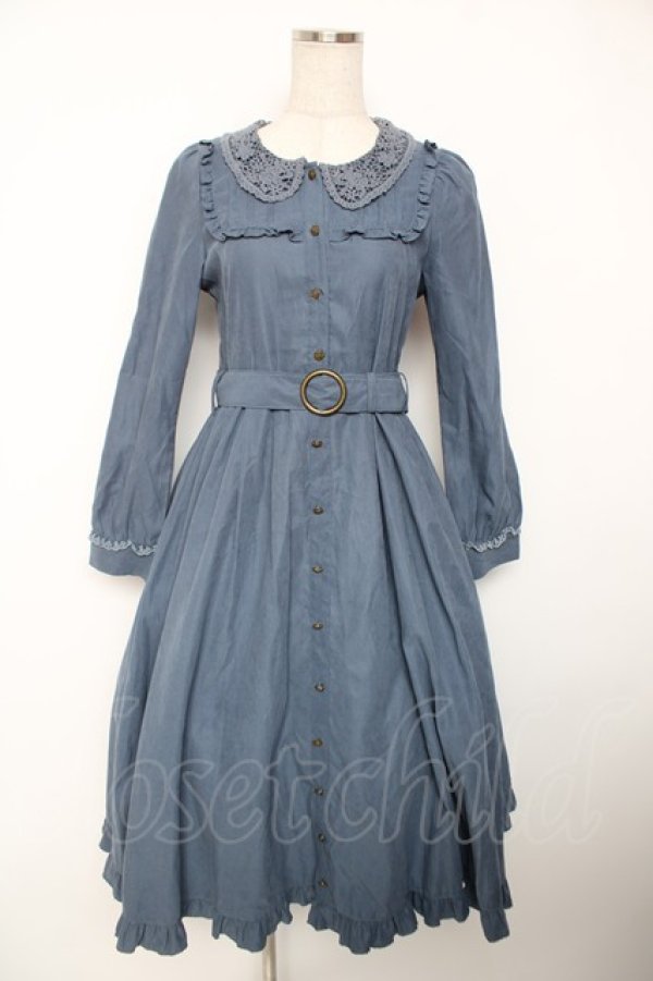 画像1: axes femme / レース襟ロングワンピース  ブルー Y-25-12-22-147-AX-OP-SZ-ZY (1)