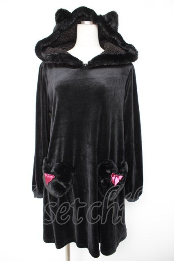 画像1: Amavel / ふわふわこねこのAラインワンピース F ブラック Y-25-12-23-099-CA-OP-SZ-ZY (1)