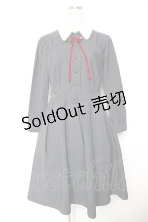 画像: an another angelus / ピンストライプクレリック衿ロングワンピース F グレー Y-25-12-23-102-CA-OP-SZ-ZY