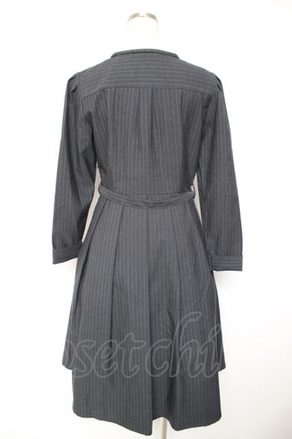 画像2: an another angelus / ピンストライプクレリック衿ロングワンピース F グレー Y-25-12-23-102-CA-OP-SZ-ZY (2)