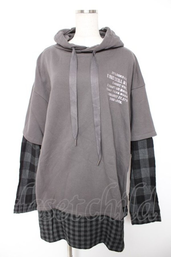 画像1: Candy Stripper / LOGO LAYERED HOODIE 2 グレー Y-25-12-23-109-PU-OP-SZ-ZY (1)