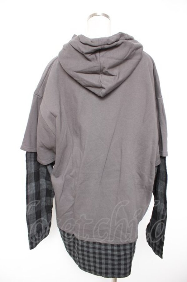 画像2: Candy Stripper / LOGO LAYERED HOODIE 2 グレー Y-25-12-23-109-PU-OP-SZ-ZY (2)