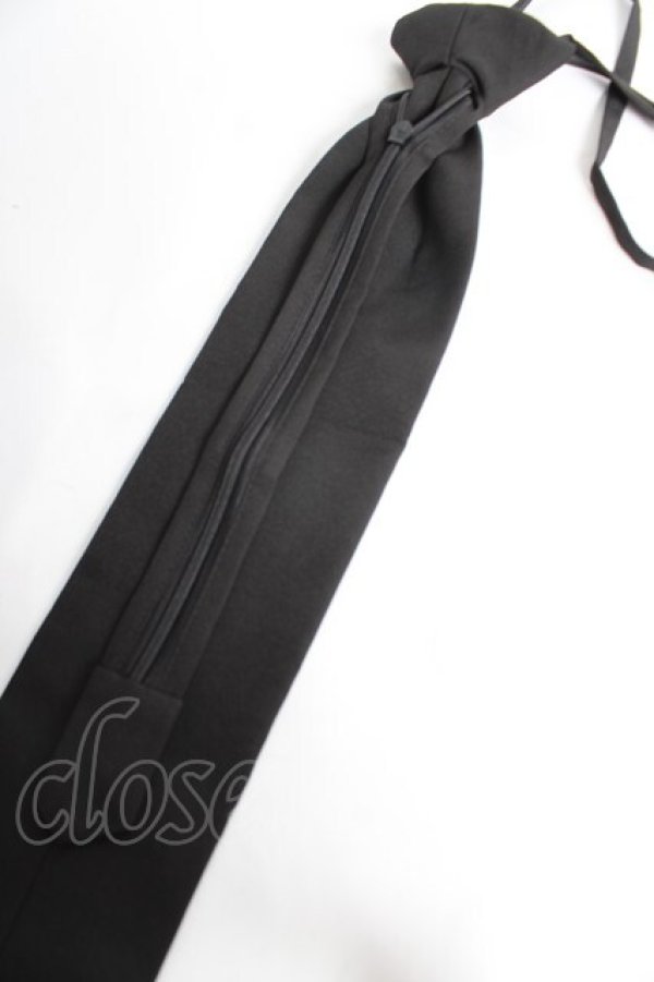 画像2: Amilige / Bandit Bear 刺繍ネクタイ  黒 Y-25-12-25-074-PU-ZA-SZ-ZY (2)