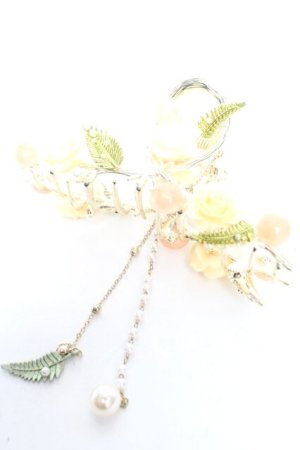 画像: axes femme POETIQUE / ローズヘアークリップ  生成り Y-25-12-25-025-AX-AC-SZ-ZY