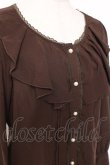 画像4: axes femme / シャボ付きラッフルブラウス M 茶 Y-25-12-27-050-AX-BL-SZ-ZY (4)