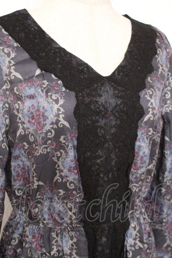 画像3: axes femme / ローズガーランド柄ロングワンピース F 黒 Y-25-12-27-063-AX-OP-SZ-ZY (3)