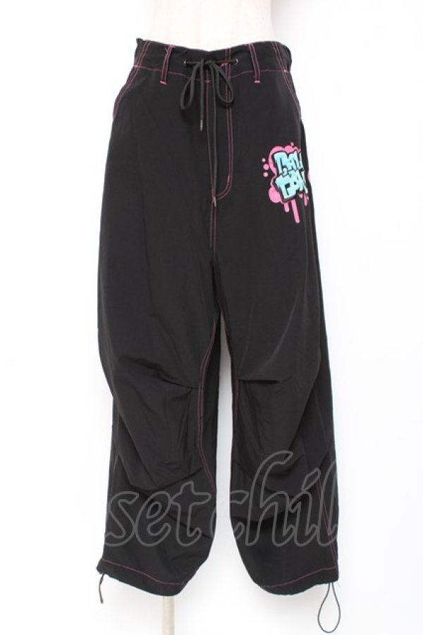 画像1: GALFY / わんわん落書き カラフルパンツ 中型犬(L) ブラック×ピンク Y-25-12-27-086-PU-PA-SZ-ZY (1)