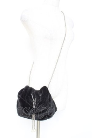 画像: axes femme / チェーン使いファーバッグ  黒 Y-25-12-27-016-AX-BG-SZ-ZY